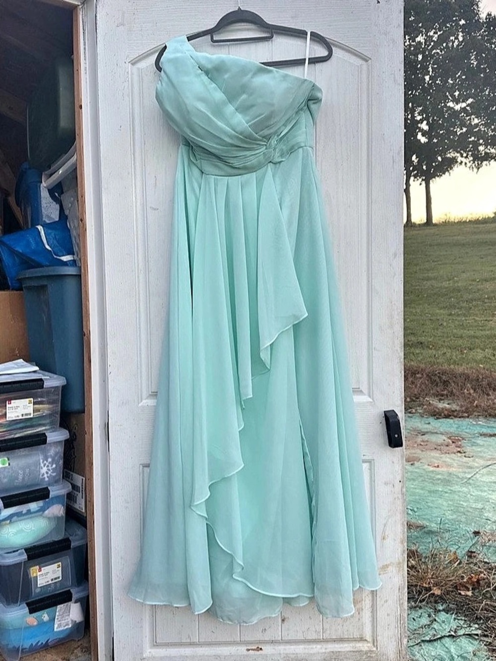 Maxi Dress in Green Like New